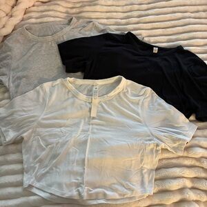 3 Lululemon Athletica White Ribbed Cropped Tops